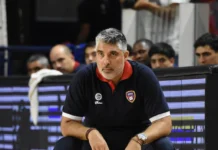 Quimsa celebró el debut de Lucas Victoriano con una contundente victoria ante Peñarol Quimsa Peñarol