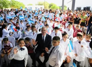 Suárez inauguró el ciclo lectivo 2026 y reafirmó que la educación es eje del proyecto provincial