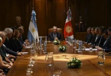 Avanzan los preparativos para el Consejo Económico y Social de Santiago del Estero Reunión en Casa de Gobierno para avanzar en la puesta en marcha del Consejo Económico y Social de Santiago del Estero