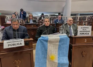La Legislatura expresó un fuerte respaldo a la universidad pública y apoyó la Marcha Federal Universitaria Sesión de la Cámara de Diputados de Santiago del Estero en apoyo a la universidad pública y la Marcha Federal Universitaria
