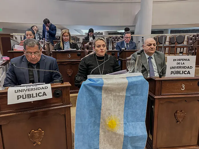 legislatura-marcha-federal-universitaria Sesión de la Cámara de Diputados de Santiago del Estero en apoyo a la universidad pública y la Marcha Federal Universitaria