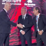 Silva Neder: “Santiago del Estero no está esperando el futuro, lo está construyendo” Smart City Expo Santiago del Estero durante la apertura encabezada por Carlos Silva Neder en el Fórum.