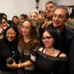 Gran convocatoria en Forres: Belén Abdala compartió una jornada de diálogo junto a vecinos y Carlos Silva Neder Belén Abdala en Forres durante el encuentro Tomemos un Mate entre Compañeros junto a vecinos.