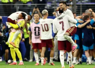 España goleó a Francia y espera en la final al ganador del duelo entre Argentina e Inglaterra España celebra la clasificación a la final del Mundial 2026 tras vencer a Francia.