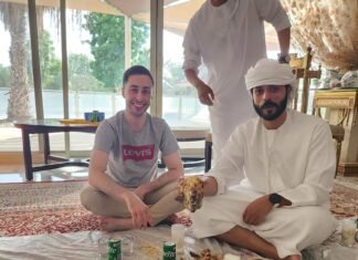 De Reconquista a Abu Dhabi, ida y vuelta: la increíble historia del economista que asesoró al Emirato más rico del Golfo Pérsico