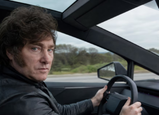 Javier Milei reveló cuál es el auto de sus sueños: qué modelo eligió, cuánto cuesta y cómo lo “tunearía”