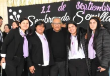 Ramón Rosa González acompañó el homenaje a los docentes en el acto central por el Día del Maestro en Loreto El intendente Ramón Rosa González participó del acto central por el Día del Maestro en la ciudad de Loreto.